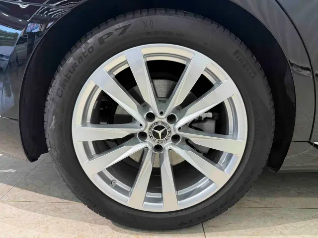 Mercedes-Benz S-Class — Фото автомобиля 21
