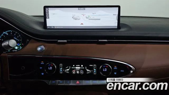 Genesis GV70 — Фото автомобиля 18
