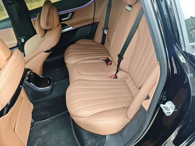 Mercedes-Benz Mercedes-Benz E-Class 2025 Facelift E 260 L — Фото автомобиля 16