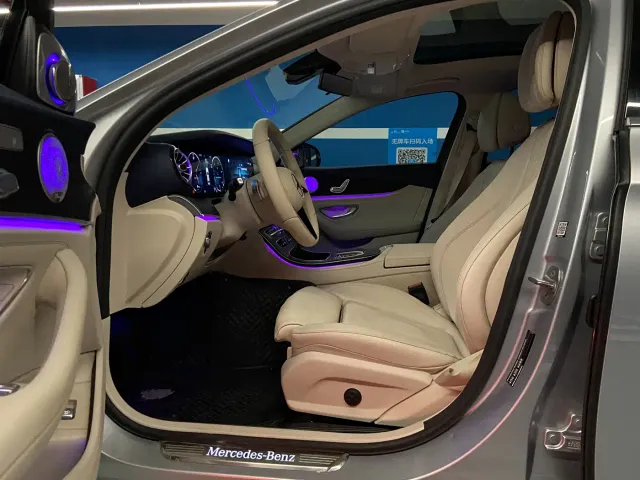 Mercedes-Benz E-Class — Фото автомобиля 15