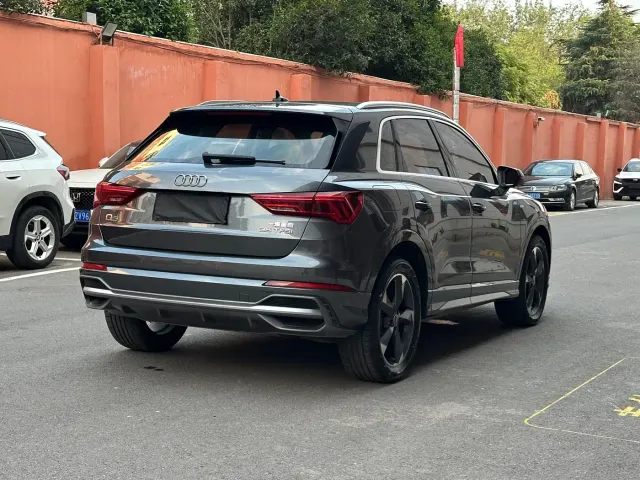 Audi Q3 — Фото автомобиля 5