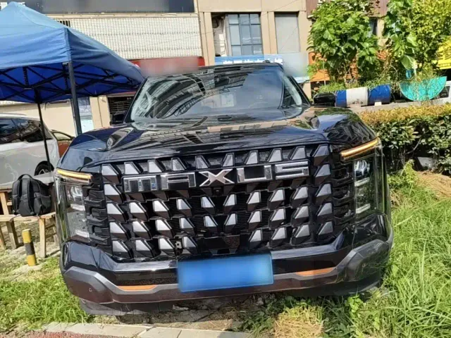 Maxus Interstellar X — Фото автомобиля 2