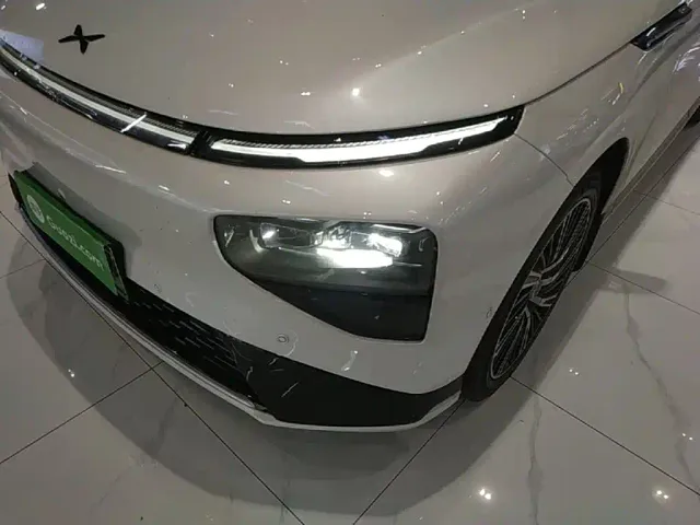 Xpeng G9 — Фото автомобиля 23