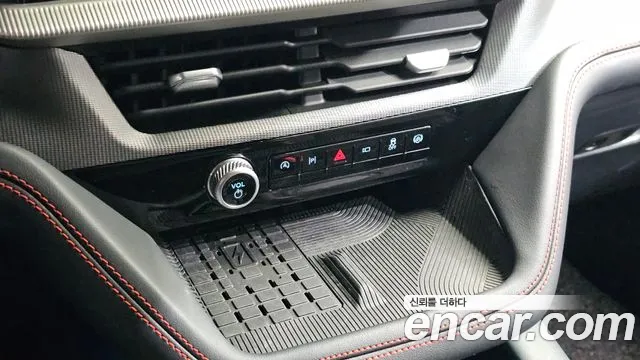 Ford Explorer 6th Gen — Фото автомобиля 29