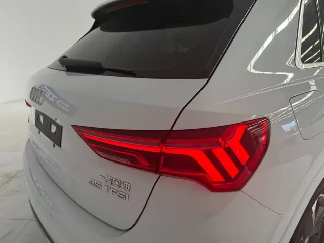 Audi Q3 — Фото автомобиля 20