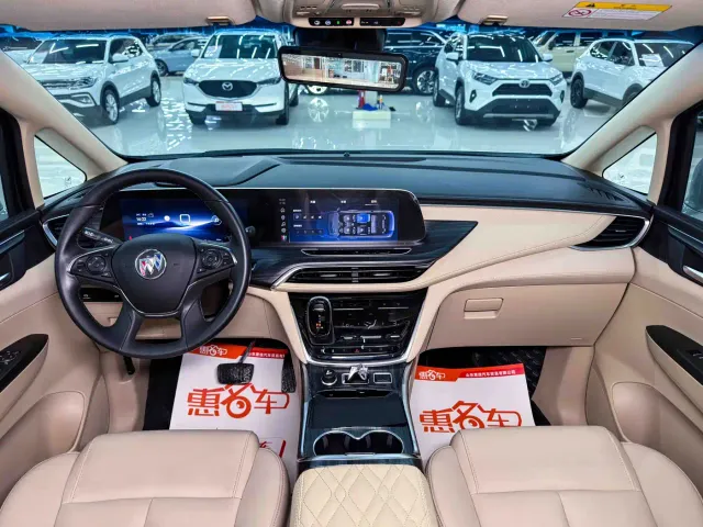 Buick GL8 — Фото автомобиля 14