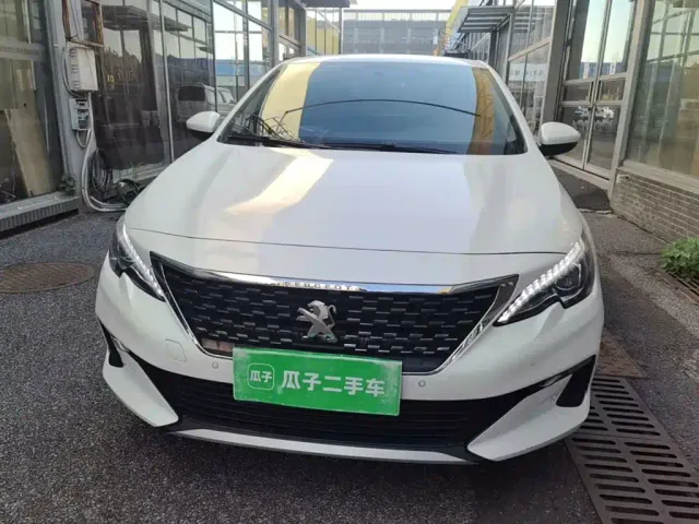 Peugeot 408 — Фото автомобиля 2
