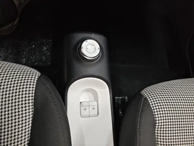 Wuling Hongguang Mini EV — Фото автомобиля 13