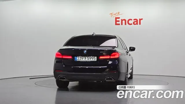 BMW 5 Series G30 — Фото автомобиля 4