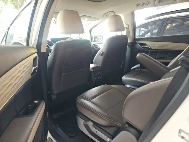 BYD Song MAX — Фото автомобиля 7