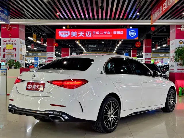 Mercedes-Benz C-Class — Фото автомобиля 4