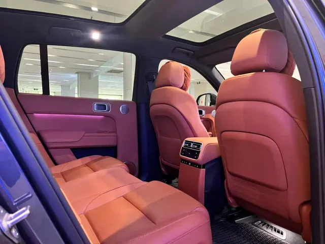 Li Auto L7 — Фото автомобиля 9