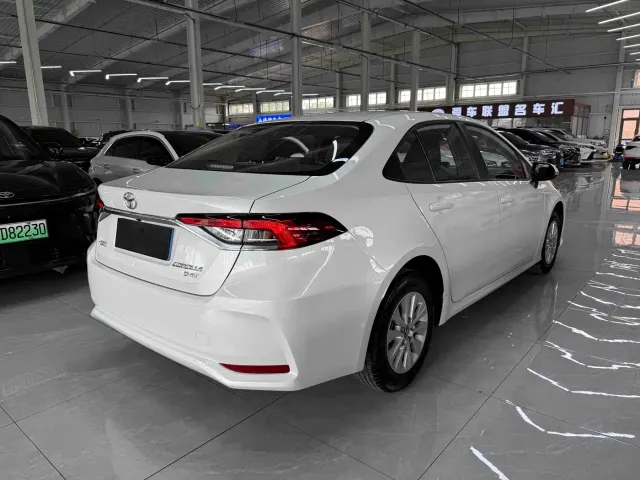 Toyota Corolla — Фото автомобиля 4