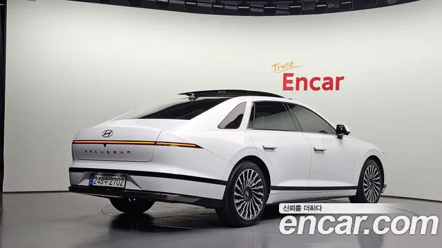 Hyundai Grandeur GN7 — Фото автомобиля 2