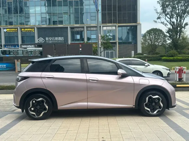 BYD Dolphin — Фото автомобиля 8