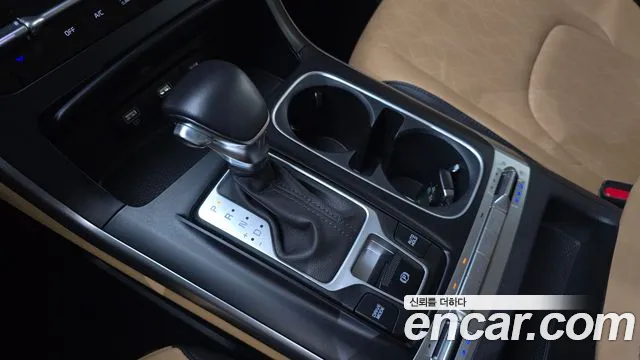Kia Canival Carnival 4 поколение Дизель 9 мест Prestige — Фото автомобиля 9