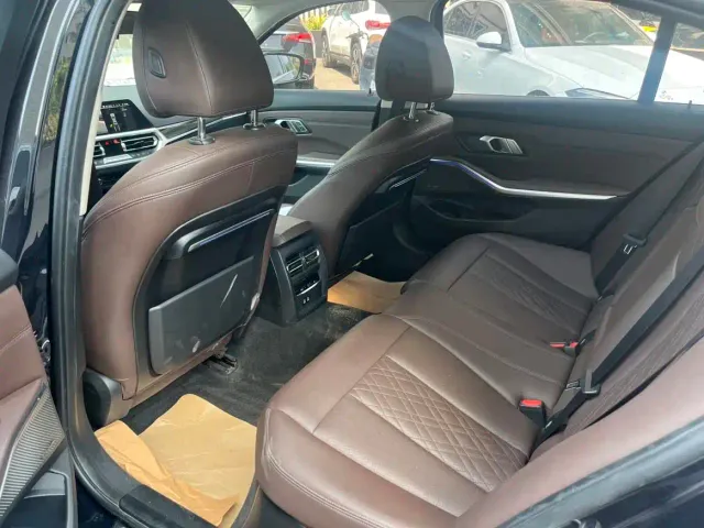 BMW 3 Series — Фото автомобиля 5
