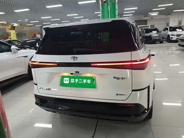 Toyota BoZhi 3X — Фото автомобиля 5