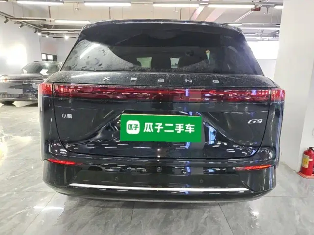 Xpeng G9 — Фото автомобиля 5