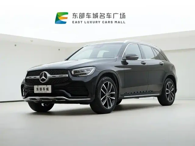 Фотография автомобиля — Mercedes-Benz GLC-Class