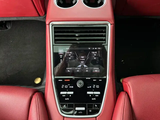 Porsche Panamera — Фото автомобиля 8