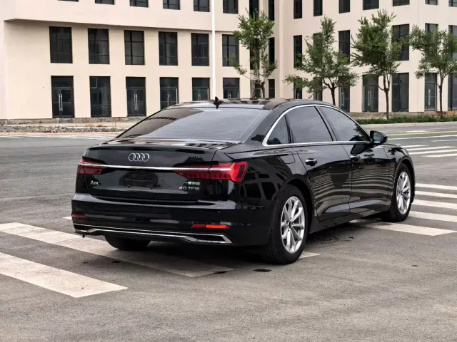 Audi A6L — Фото автомобиля 9