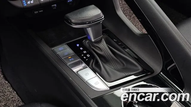 Hyundai Avante CN7 — Фото автомобиля 12