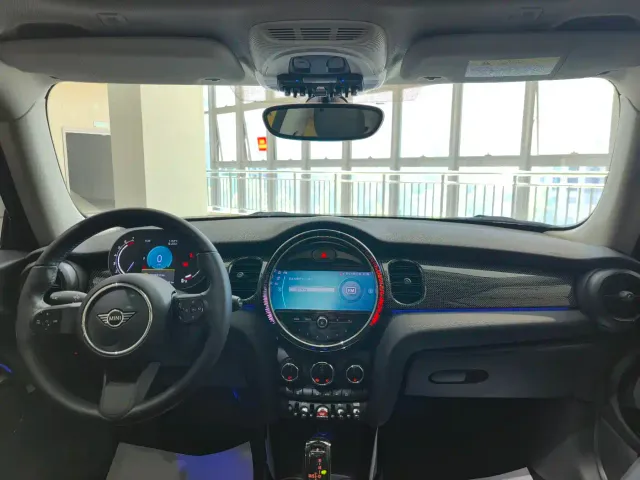 MINI Hatch — Фото автомобиля 6