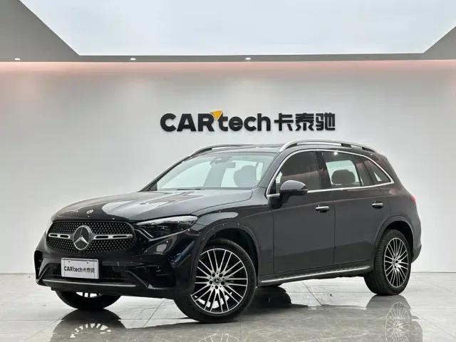 Фотография автомобиля — Mercedes-Benz GLC-Class