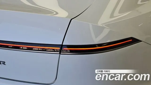 Hyundai Grandeur GN7 — Фото автомобиля 8