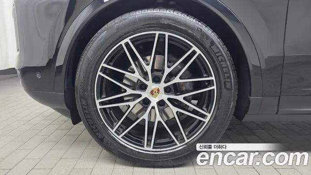 Porsche Cayenne PO536 — Фото автомобиля 5