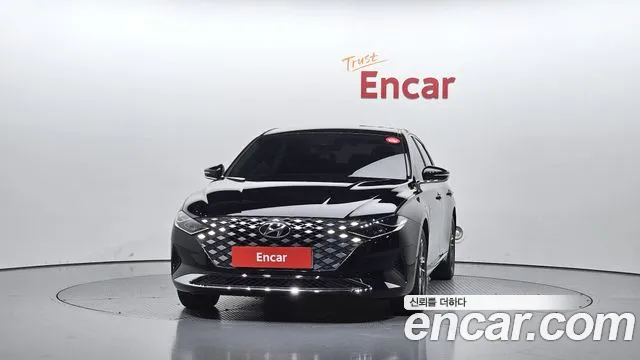 Hyundai Grandeur New — Фото автомобиля 3