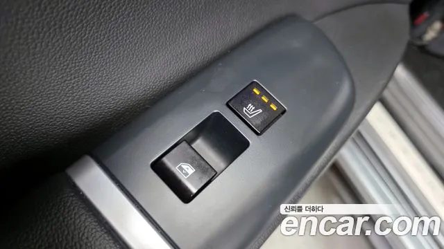 Hyundai Grandeur Grandeur (GN7) 2.5 Бензин 2WD — Фото автомобиля 19