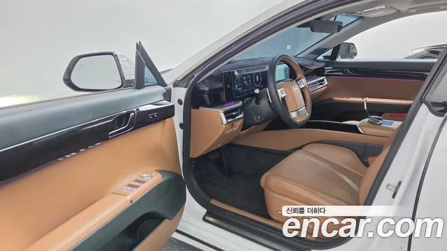 Hyundai Grandeur GN7 — Фото автомобиля 10