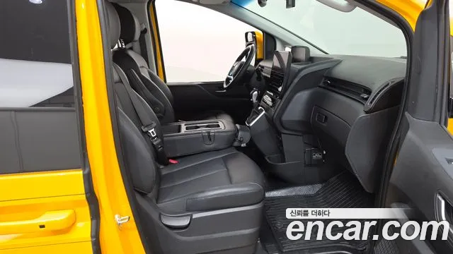 Hyundai Staria Staria — Фото автомобиля 24