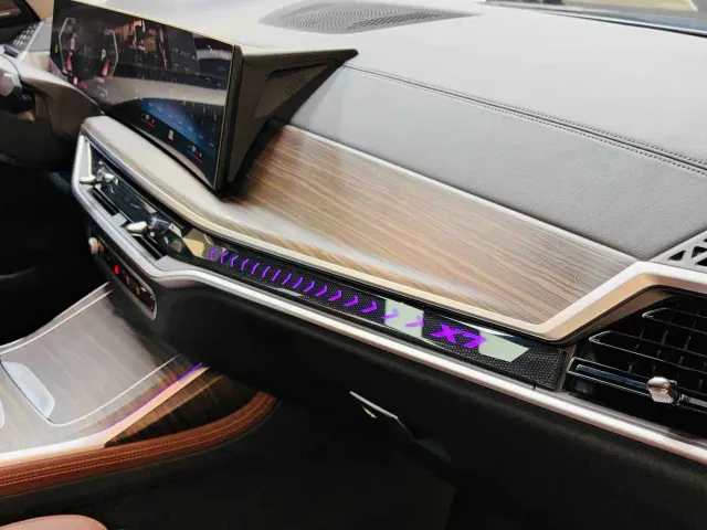 BMW X7 — Фото автомобиля 19