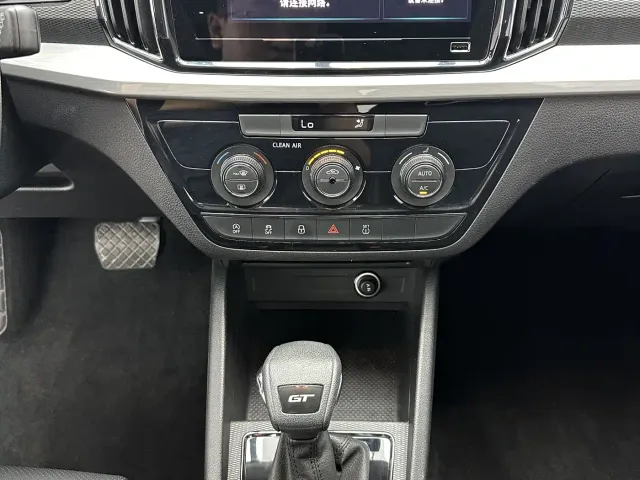 Skoda Kamiq — Фото автомобиля 16