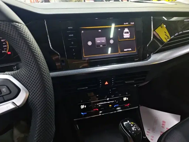 Volkswagen Passat — Фото автомобиля 12