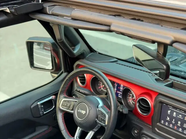 Jeep Wrangler — Фото автомобиля 9