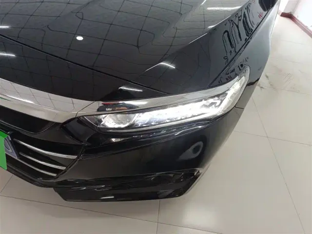 Honda Accord — Фото автомобиля 23