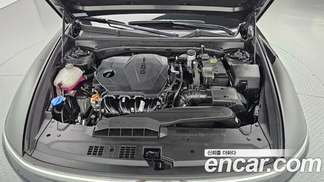 Hyundai Grandeur Grandeur (GN7) 2.5 Бензин 2WD — Фото автомобиля 6