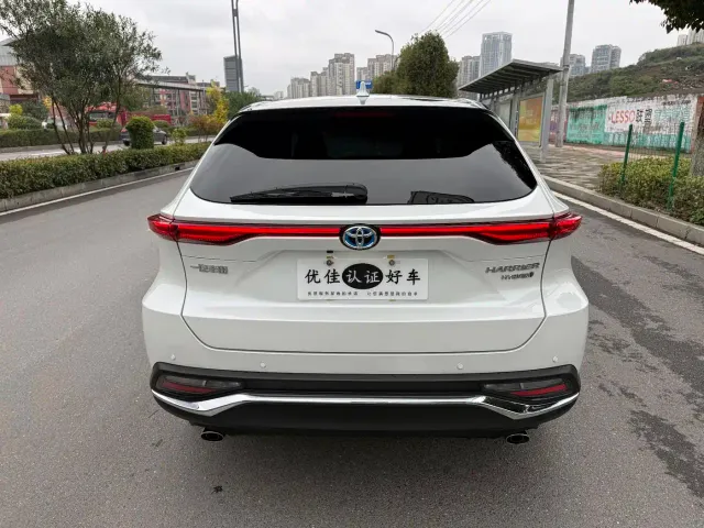 Toyota Harrier — Фото автомобиля 11