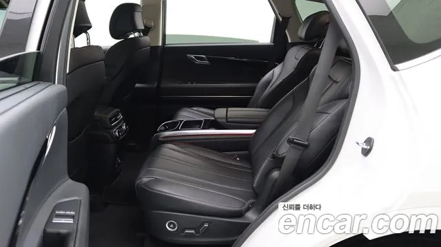 Genesis GV80 — Фото автомобиля 20