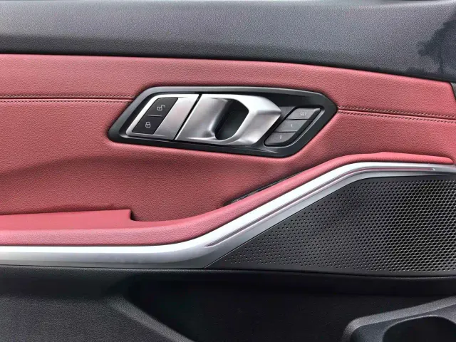 BMW 3 Series — Фото автомобиля 10