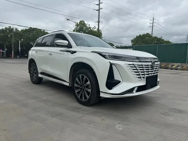 Changan CS75 Plus — Фото автомобиля 2