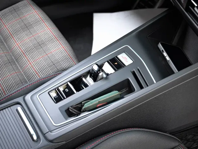Volkswagen Golf GTI — Фото автомобиля 14