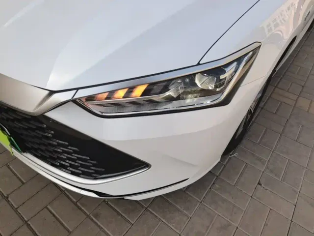 BYD Qin PLUS — Фото автомобиля 23