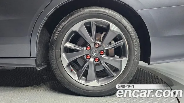 Honda Odyssey — Фото автомобиля 21