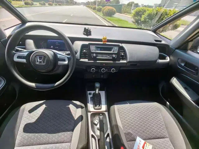 Honda Fit — Фото автомобиля 5