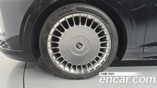 Hyundai Grandeur GN7 — Фото автомобиля 5